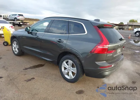 2022 Volvo Xc60 B5 Momentum z USA, uszkodzony, nr VIN YV4L12RK6N1035585